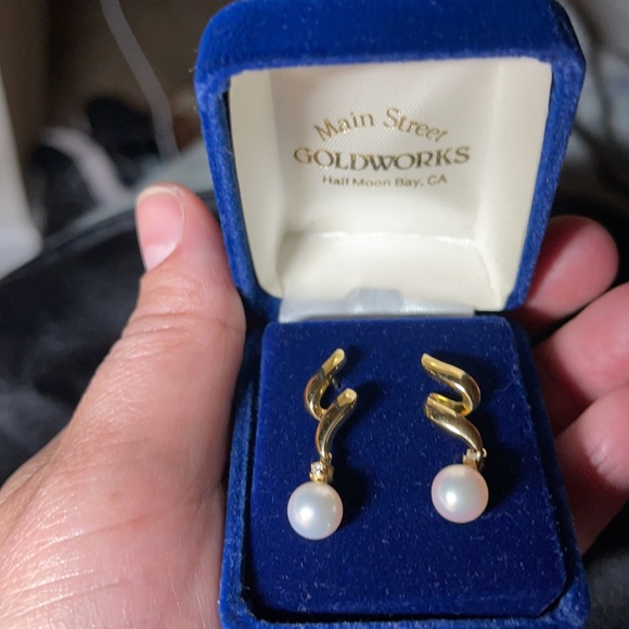 Earrings - Picture 5 of 5